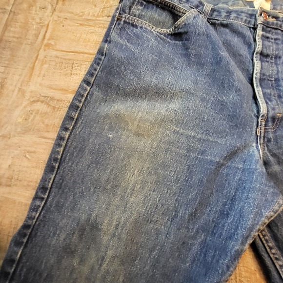 Brittania Straight Relaxed Fit Jeans Mens 38x32 Denim Button Fly Distressed - Picture 8 of 16